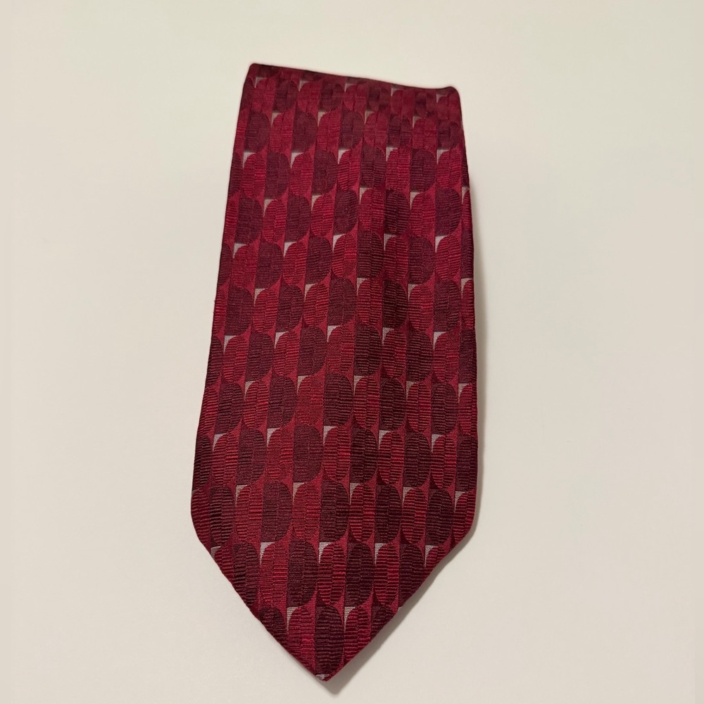 Murano Red Geometric Pattern Necktie - Picture 2 of 4